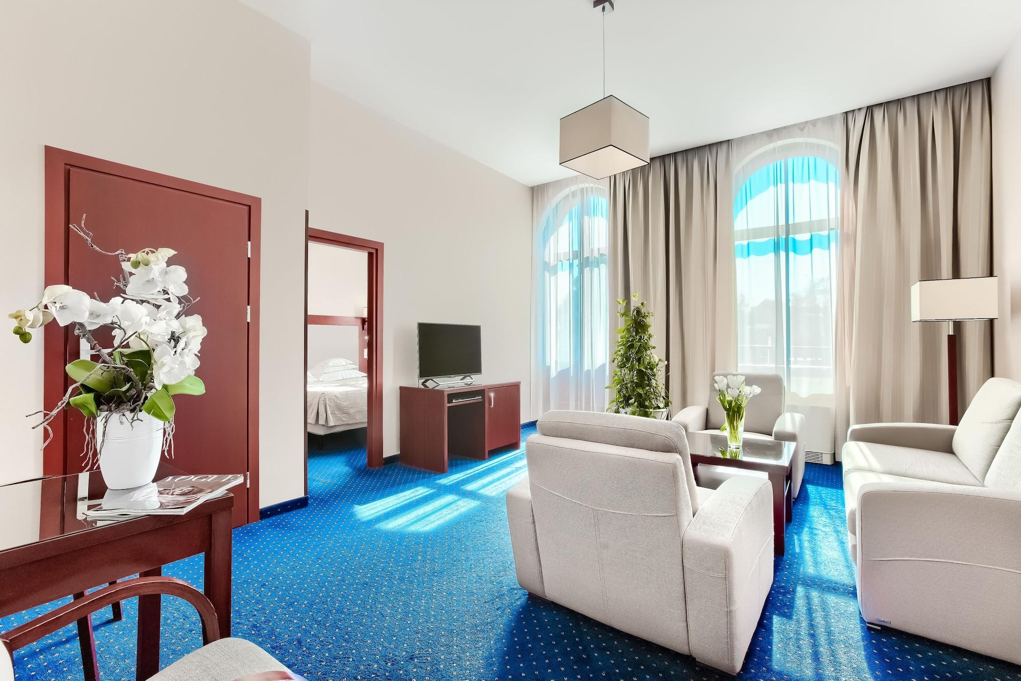 Hotel Atrium シュチェチン エクステリア 写真