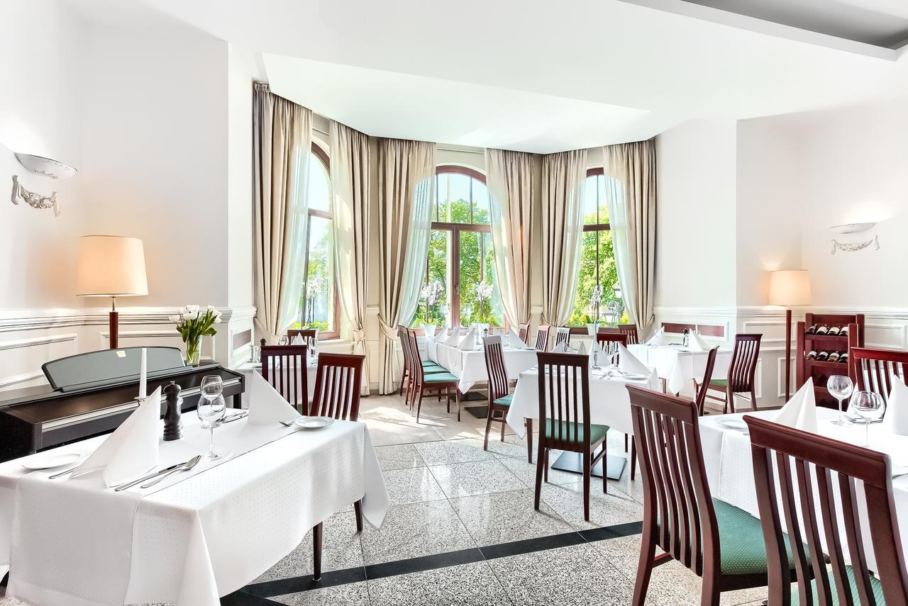 Hotel Atrium シュチェチン エクステリア 写真